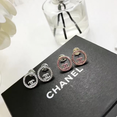 chanel 2017早春新款新款兩色耳釘 專櫃材質黃銅  十飛蝶扣