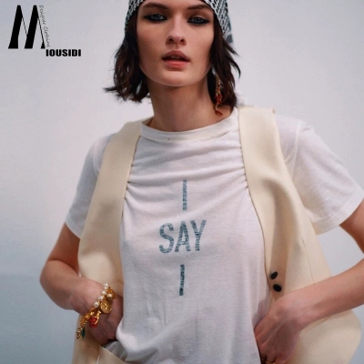 Dior迪奧 走秀女裝最新款標語上衣印花字母女權主義T恤 面料簡直不要太好！觸感細膩光滑！非常簡單的簡單基礎單品！卻又不能缺少的！碼數SML