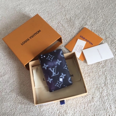 LV路易威登 專櫃限定款 最新星空系列 Louis Vuitton Pochette Voyage 卡夾 M638738*11*1cm
