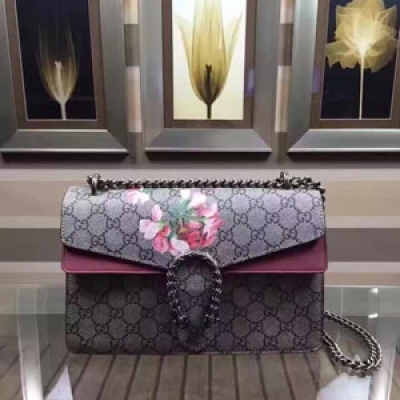 原單【GUCCI-古奇】十年打造專業GUCCI   市場頂級獨家控貨，專/櫃品質  採用進口牛皮，原廠五金！精緻做工。獨家實物拍照品質如圖可見 。款號：400249。尺寸：28*17*9。