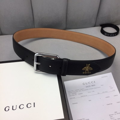 Gucci古馳皮帶 男士原單新品腰帶 寬度40毫米 採用進口頭層豬紋皮紋理製成 帶身尾部帶有品牌家族logo 及小蜜蜂