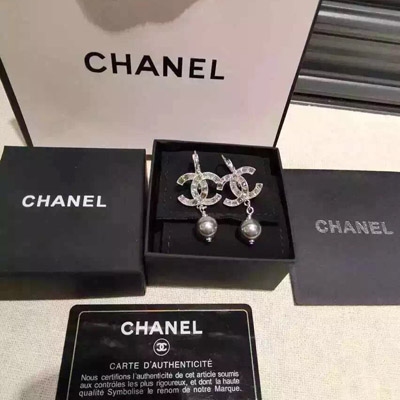 Chanel 2015早春掛鉤銀灰色水晶方鑽耳環 重工打造 頂級工藝 1:1原版 背後清晰logo鋼印 值得收入 咱家原單品質 歡迎各種對比