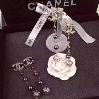 Chanel 2015最新款耳釘 CHANEL專櫃，絲毫無壓力專櫃爆款正品品質，全部採用義大利進口原廠專櫃黃銅五金材料