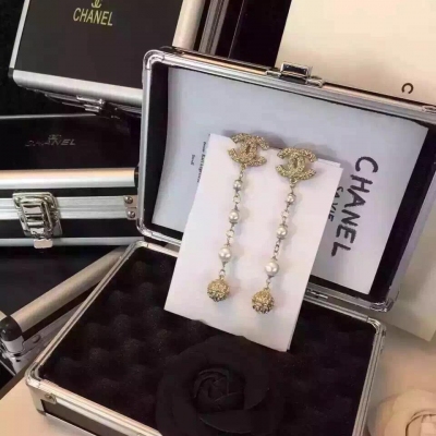 終於到貨Chanel新款小香耳環到貨[數量限！