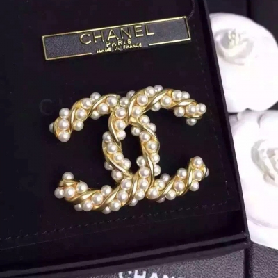 Chanel香奈兒專櫃新款胸針，尺寸約4.6*3.6cm