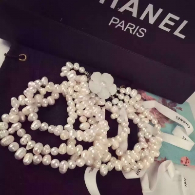 Chanel貝殼花重磅天然巴羅克珍珠項鍊 整一條全部是天然珍珠 巴羅克異形珍珠大小不一  三層非常百搭!