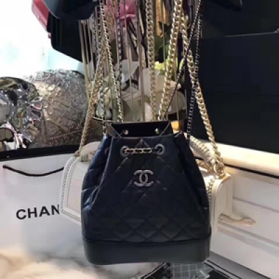 Chanel 17 Gabrielle流浪背包 明星圈的帶貨女王全部入手，下一個不得不種草的it bag。