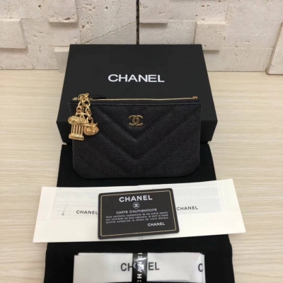 Chanel香奈兒 零錢包現貨！小香經典V線錢包、採用原版進口牛皮、專櫃品質、現貨實拍尺寸：15
