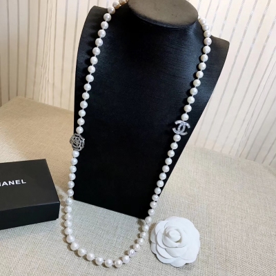 Chanel香奈兒 2018年早春度假系列濃濃的春暖花開氣息！純手工出品，高級定制！ 天然真珍珠