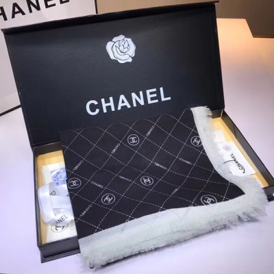 Chanel香奈兒圍巾 專櫃同步 非黑即白 經典致敬 黑白就是經典…簡單就是大氣 今年Chanel不斷帶來驚喜…100*200cm