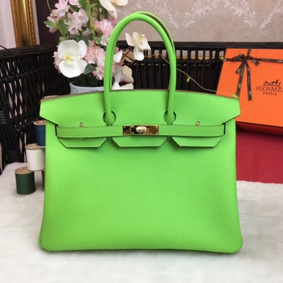 愛馬仕Hermes包包 經典款～【現貨】 BirKin35cm 原廠頂級進口小牛皮 全手工蜜蠟線縫製 老工匠手藝 細節完美無瑕疵 【蘋果綠】金銀扣