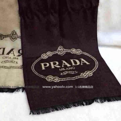 Prada普拉達羊絨型男百搭款圍巾 P071