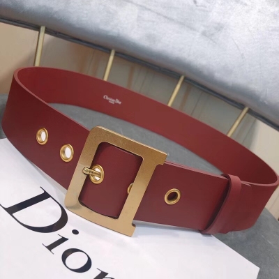Dior迪奧專櫃正品同步皮帶 復古D字銅扣搭配進口雙面頭層腰封。寬度50MM上身效果巨好！時髦中帶著隨性和酷感。精緻奢華！備有黑、寶藍、棗紅 色。尺寸75-90歐碼