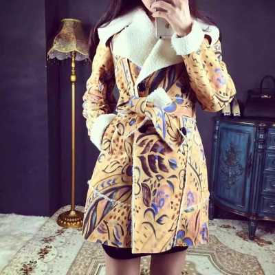 《高端定制新款》Burberry巴寶莉，極具英國傳統的奢侈品，英國皇室御用品，2015早秋新款，巴寶莉麂皮絨外套，內里加絨，超級保暖
