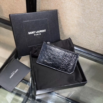 YSL聖羅蘭Yves Saint laurent 鱷魚紋專櫃同步發售 天天追著問的卡包 方便攜帶 裝卡神器 尺寸：13cm