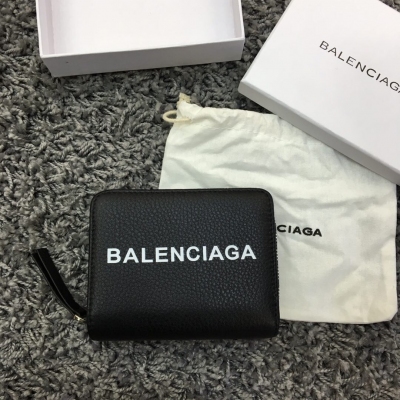 Balen Bazar Balenciaga巴黎世家 最新款二折錢包 義大利原廠荔枝紋牛皮 尺寸：11.5*3*9cm