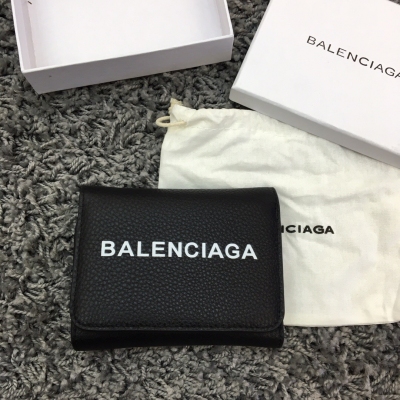 Balen Bazar Balenciaga巴黎世家 最新款三折錢包 義大利原廠荔枝紋牛皮 尺寸：12*2*10、打開長度26cm