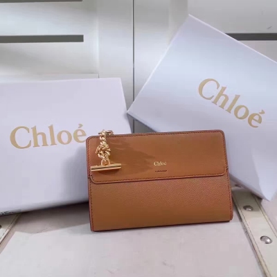 Chloé 3P0696【土黃】南非牛皮多功能兩折錢包感細膩舒適柔軟尺寸15x10x2