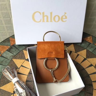 克洛伊Chloe faye系列迷你手機包，進口小牛皮配麂皮，裝飾經典圓環，四季出行必備，尺寸15*18.5