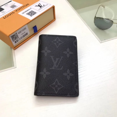 【頂級原單】LV路易威登 N63145啡格 Louis Vuitton這款袋裝錢夾設有七個夾層，可放信用卡、乘車卡、名片，甚至城市地圖。尺寸:11x7cm，包裝:配包裝盒