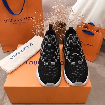 Louis Vuitton 頂級版！LV路易威登專櫃最新款單品運動鞋 可做代購貨源！正品開模套楦調格版，義大利機器整套工序，鞋面材料全部獨家開模訂制， 全套管道包裝，女碼35-40，男碼39-44