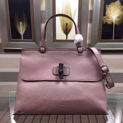 【GUCCI-古奇】 十年打造專業GUCCI 市場頂級獨家控貨，專櫃品質 採用進口牛皮，原廠五金！精緻做工。獨家實物拍照 品質如圖可見 。款號：370831。尺寸：27.5*20*10。款號：370832。尺寸：36*2