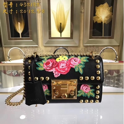 【Gucci 古馳】Gucci新款。市場頂級獨家控貨，專櫃品質 採用進口牛皮，原廠五金！精緻做工。 獨家實物拍照 品質如圖可見 。型號: 432182尺寸：寬20高12.5側寬8