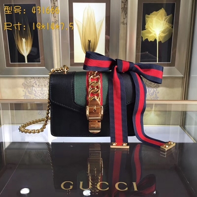 【Gucci 古馳】Gucci新款。市場頂級獨家控貨，專櫃品質 採用進口牛皮，原廠五金！精緻做工。 獨家實物拍照 品質如圖可見 。型號: 431666，尺寸：寬19*高14*側寬7.5