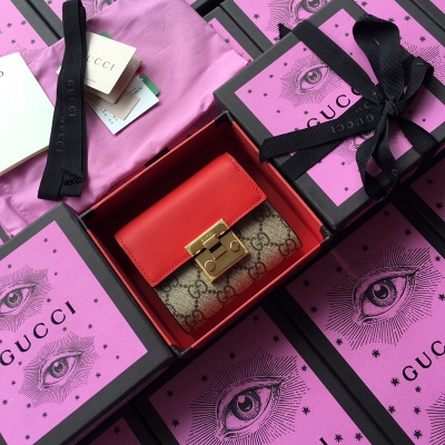Gucci古馳歐洲正品原單 原單包裝 Gucci最新款皮夾padlock系列新款造型短夾回貨！專櫃品質頂級進口牛皮 原單鎖扣五金 做工油邊精湛 專櫃同步！尺寸:11x9.5x3cm 型號453155 pvc紅皮。