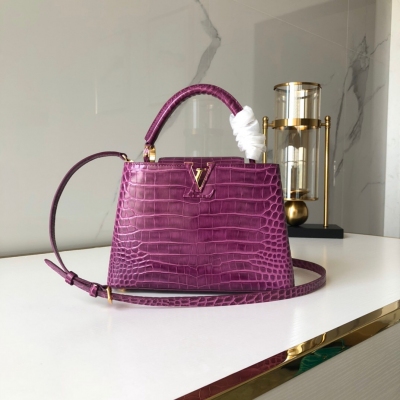 LOUIS VUITTON LV路易威登 N94897葡萄紫 義大利進口頭層鱷魚紋 手袋由全粒紋Taurillon皮革裁制而成盡顯女裝藝術總監Nicolas Ghesquière設計的New Classic系列的特色元素如