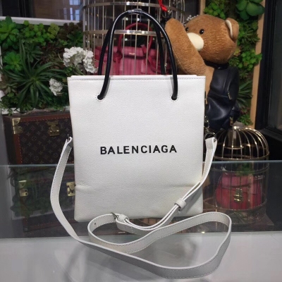 Balenciaga巴黎世家 購物袋 mini號 進口頭層荔枝紋皮 全定制開模五金 鐳射壓制logo非印花原版一致 黑色 白色 紅色 尺寸：19*9*21cm