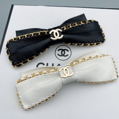 Chanel香奈兒 小羊皮頭繩 2021新 發飾融入蝴蝶結、鏈條、大腸圈元素！時髦不單調！高級定制