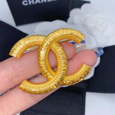 Chanel香奈兒 小香秋冬款上市 特別好看 時尚界的大咖。