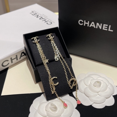 Chanel香奈兒 2022春夏粉鑽耳骨夾ab耳環 經典元素 個性時尚百搭