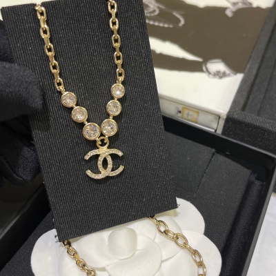 Chanel香奈兒 超人氣 金色人魚鑽石項鍊 自帶高光效果 正品版定制 黃銅鍍金 項鍊可以調節長短
