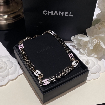 Chanel香奈兒 鏈條琺瑯字母choker