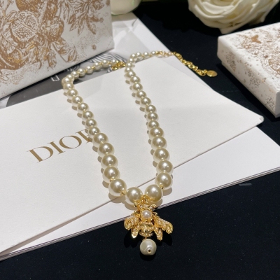 Dior迪奧 CD蜜蜂珍珠短鏈 時尚感滿滿