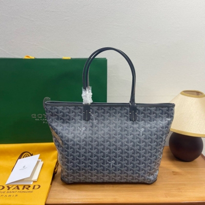 Goyard戈雅 原單貨 獨家包裝 GOyard Artois手提包，採用更為挺括的特殊帆布面料，全縫製拉鍊更突出日常實用性，Artois是唯一一款特有的紅線雙縫合設計，原版購入開發,兩個尺寸，小號:袋口40cm底長30cm高25cm寬14