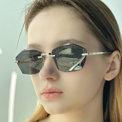 Dior迪奧 太陽眼鏡 墨鏡 不規則多邊形 MOD:CD038 Size:58-20-145