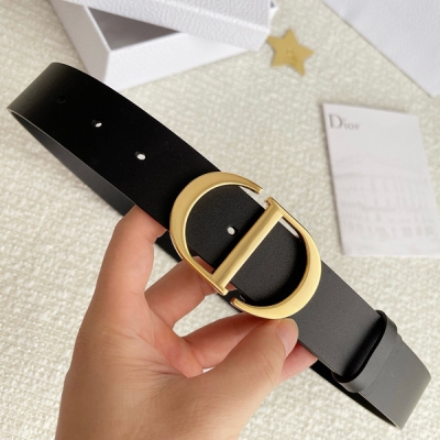 Dior迪奧 quake黑色小牛皮皮帶 金色金屬配飾 專櫃爆款，經典百搭。寬度:3.5cm