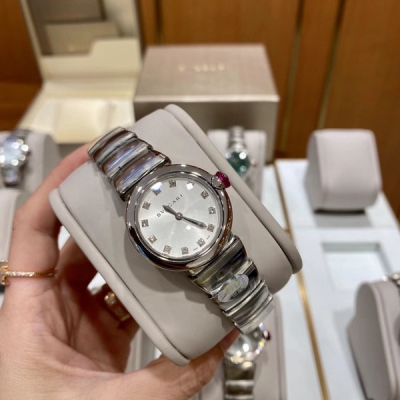 Bvlgari寶格麗 Factory 2023新力作 市場最高版本 最高複刻 寶.格麗（BVLGARI）LVCEA 系列腕表 被賦予“光的化身” 腕表！細節方面：表徑28毫米 適合大部分女性的手腕佩戴！頂級18K玫瑰金與精鋼材質打造的錶殼，