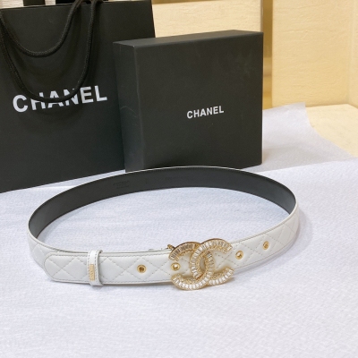 Chanel香奈兒 小香cc水鑽 金色黃銅金屬logo搭扣 小牛皮腰帶手感柔軟 細膩 3.0cm 碼數75-100歐