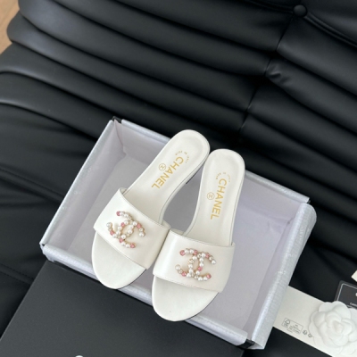 Chanel香奈兒 2024P夏季新款菱格雙c涼拖鞋，高版本高品質。鞋面原版進口羊皮，內裡墊腳羊皮，真皮大底，Size:35-39（40定制）