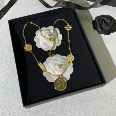 Chanel香奈兒 2024K 新品分享 新品首飾雙c元素設計立體感十足 戴上效果甜美氣質 小仙女必入 日常通勤百搭且巨溫柔