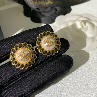 Chanel香奈兒 2024K 新品分享 新品首飾 晶鑽疊加麥穗鏈雙c元素設計立體感十足 戴上效果甜美氣質 小仙女必入 日常通勤百搭且巨溫柔