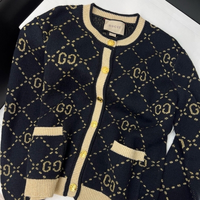 Gucci古馳 2025fw 印花圓領長袖上衣洗水做舊款 全棉材質 透氣舒適 雙G刺繡 凸顯品牌格調 簡單好搭配的一款 SML
