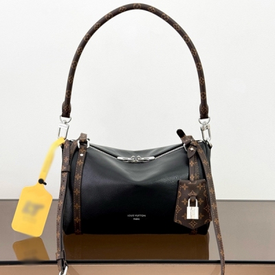 LV路易威登 特級原廠 EXPRESS 小號手袋 型號: M27920油蠟皮 動態晶片版 材料: A級全鋼五金 進口原廠皮 尺寸: 26*13.5*17cm